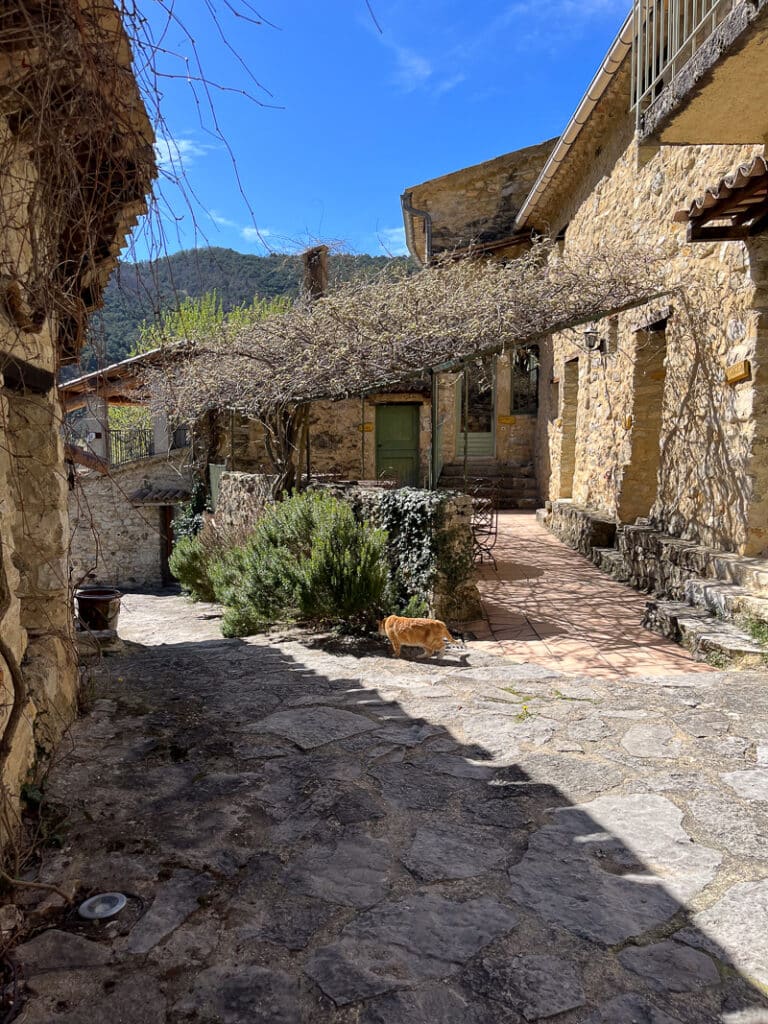 Lieu de mariage avec hébergements : 99 couchages au cœur de la Drôme